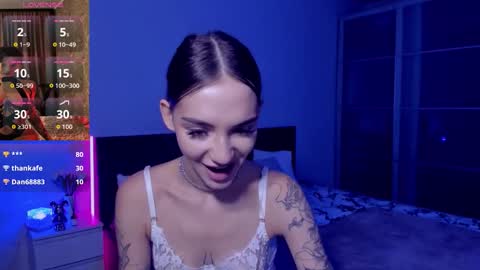 Sophie online show from October 19, 10:56 pm