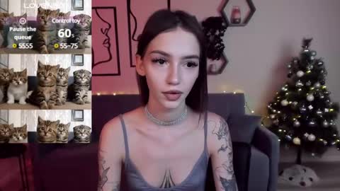 Sophie online show from December 16, 7:00 pm