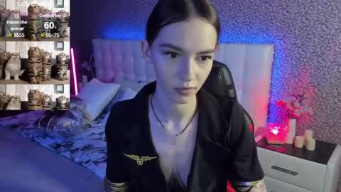 Sophie online show from March 10, 11:45 am