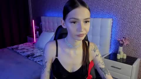 Sophie online show from February 24, 7:53 am