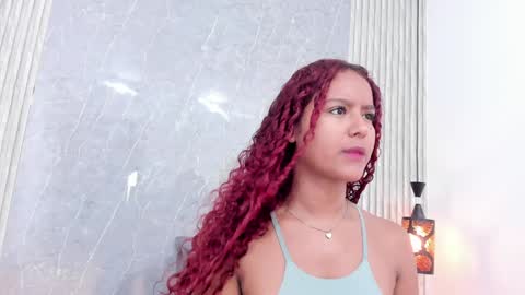 Snapshot of sophiee_velvet chatting on February 4, 11:27 am online show from February 4, 11:27 am