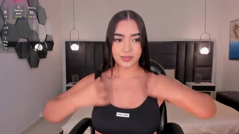 Sophie online show from May 20, 4:20 am