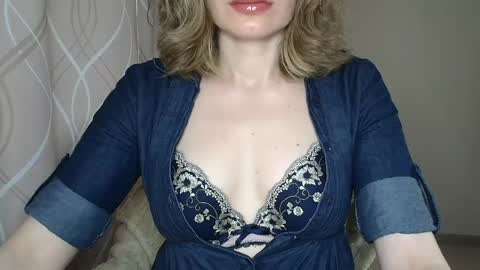 Sophiemisss online show from May 10, 9:55 am