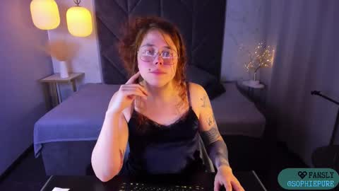 Sophie online show from October 12, 8:44 pm