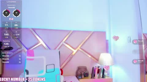 Sophie online show from May 15, 5:26 pm