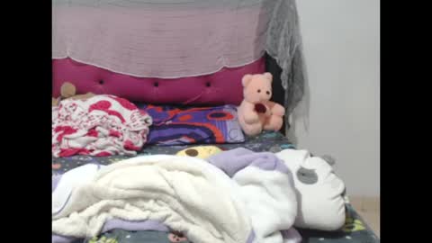 Snapshot of sophiia8 chatting on October 16, 11:51 pm sophiia8 online show from October 16, 11:51 pm