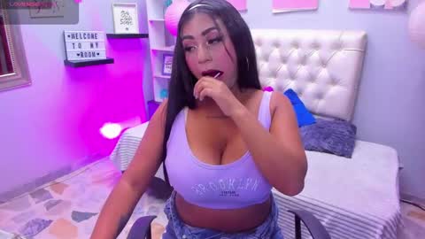 Sofi online show from February 25, 8:11 pm