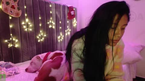 Sophia this is not my real name online show from December 7, 11:23 pm