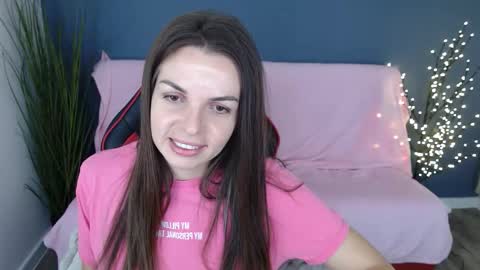 sophiiastarr online show from September 26, 6:44 am