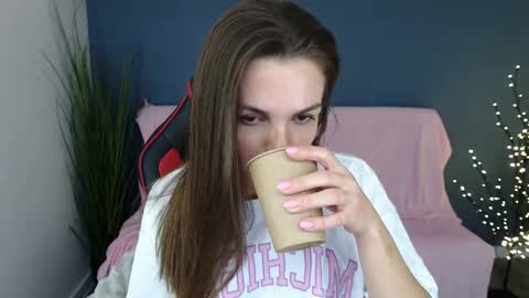 sophiiastarr online show from September 27, 7:26 am