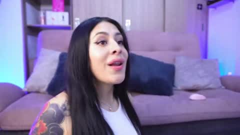 Sophiie online show from May 11, 3:08 am