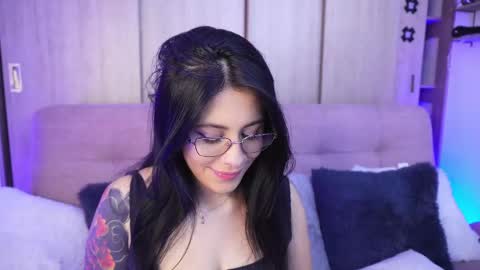 Sophiie online show from May 6, 4:27 am