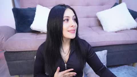 Sophiie online show from February 12, 4:47 am