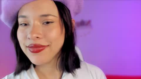 Sophiie Williams online show from December 19, 10:32 pm