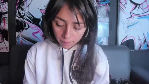 SOPHY ROGERS online show from March 5, 11:38 am