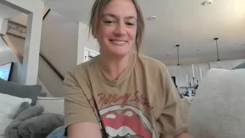 NaughtyMommy online show from August 1, 4:20 pm
