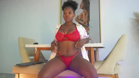 sow_fitt online show from January 18, 8:09 pm
