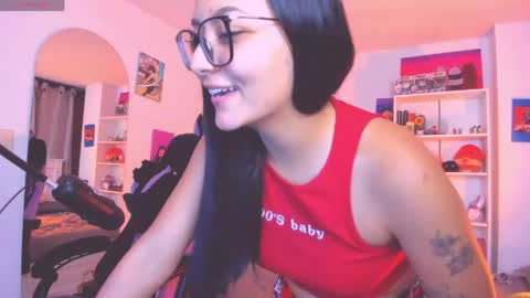 Lili online show from May 16, 2:36 am