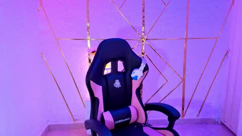 sheila smitt  online show from November 20, 2:29 pm