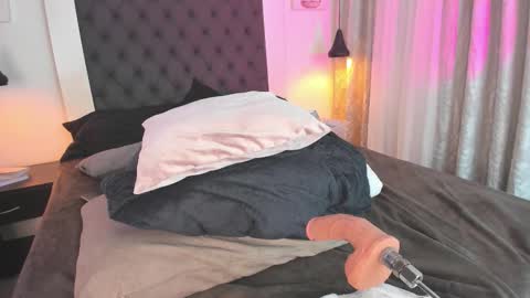 Snapshot of soyamelia_99 chatting on September 27, 7:32 pm Amelia online show from September 27, 7:32 pm