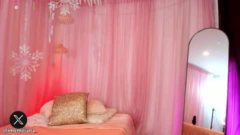 soyemi_ online show from January 14, 11:32 pm