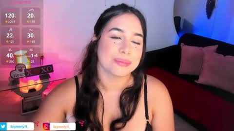 Independent Model Merly online show from May 14, 6:41 am