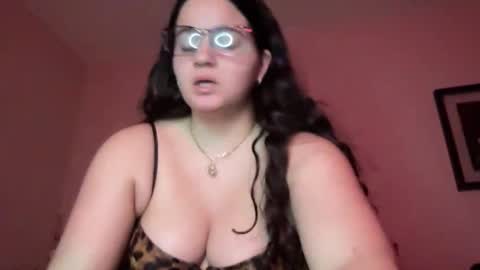 Soyoceanne online show from March 29, 11:59 pm