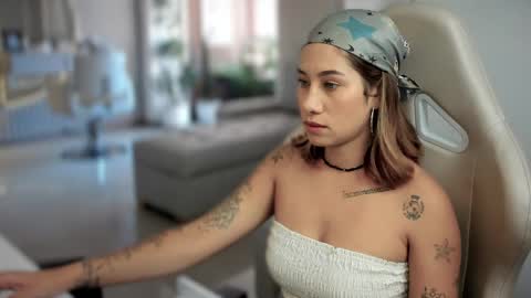 Snapshot of soytulu_ chatting on February 17, 3:44 pm brisa s online show from February 17, 3:44 pm