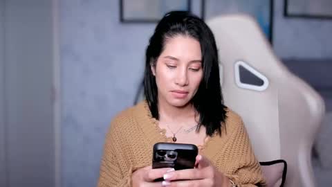 brisa  s online show from February 10, 9:29 pm