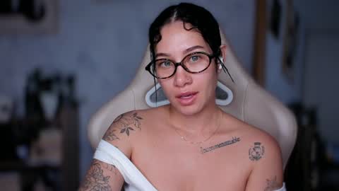 brisa  s online show from June 24, 3:38 am