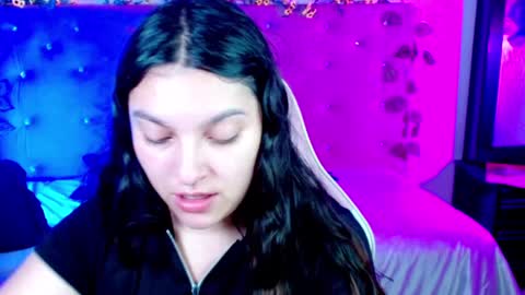 Snapshot of soyyuky chatting on January 24, 2:07 am Y U K Y online show from January 24, 2:07 am