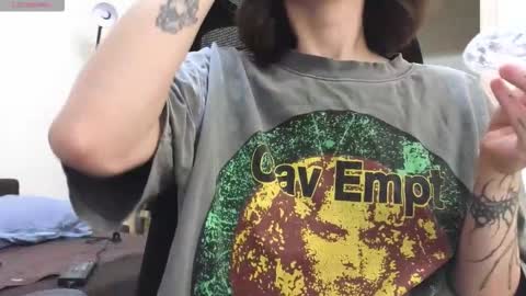 Roxy online show from November 9, 5:42 pm