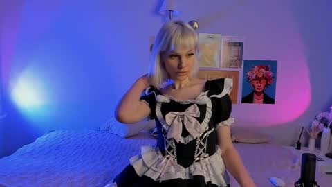 sparkle_wing online show from September 30, 11:42 pm