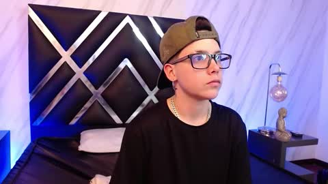 spencerm_ online show from January 9, 10:03 pm