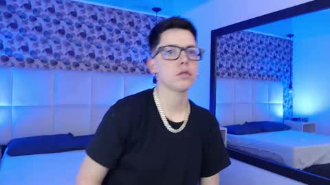 spencerm_ online show from October 29, 10:12 pm