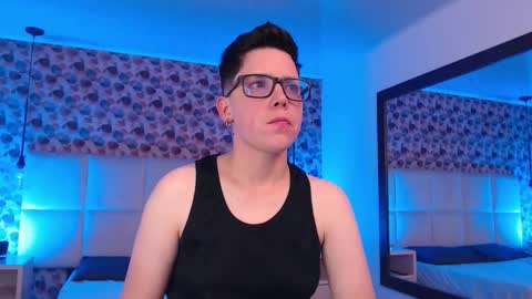 spencerm_ online show from November 1, 7:40 pm