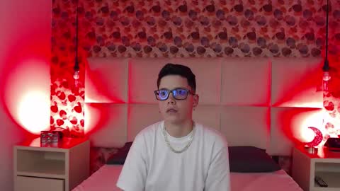 spencerm_ online show from November 3, 7:51 pm