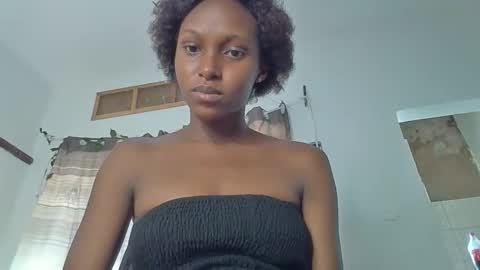 Snapshot of spicebae256 chatting on October 2, 9:14 am Smiles online show from October 2, 9:14 am