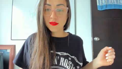 Tati online show from March 11, 3:58 pm