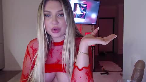 Stiflermom online show from April 15, 8:53 pm