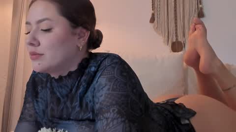 Snapshot of srta__sophie chatting on December 21, 3:47 am Sophie 3 online show from December 21, 3:47 am