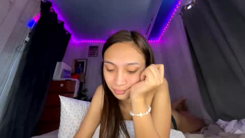 stacey_cravings online show from March 30, 2:33 am