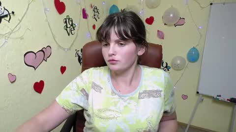 Stacey online show from February 2, 5:04 pm