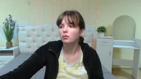 Stacey online show from February 4, 6:36 am