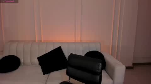 Stacy Woods online show from May 25, 12:26 pm