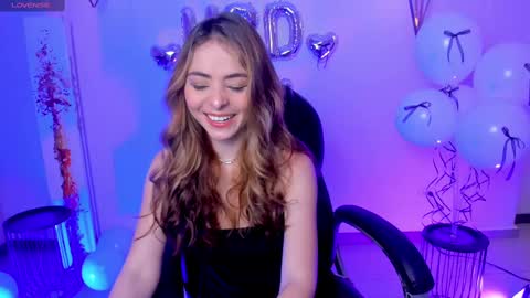 Snapshot of staceywood_ chatting on March 1, 12:56 pm Stacy Woods online show from March 1, 12:56 pm