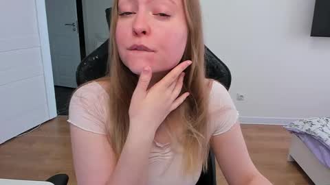 Stacy  online show from May 25, 10:36 am