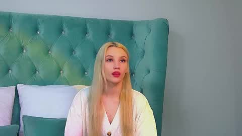 StacyEvances online show from September 26, 6:27 pm
