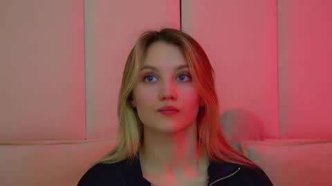 StacyEvances online show from March 11, 7:16 pm