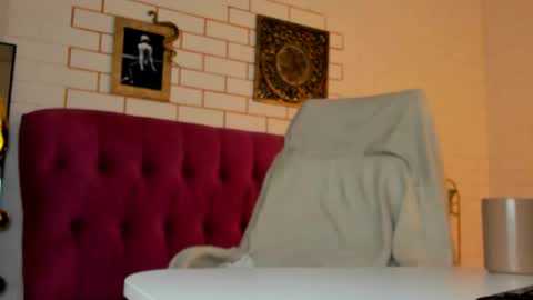 Stasey online show from May 20, 2:14 pm